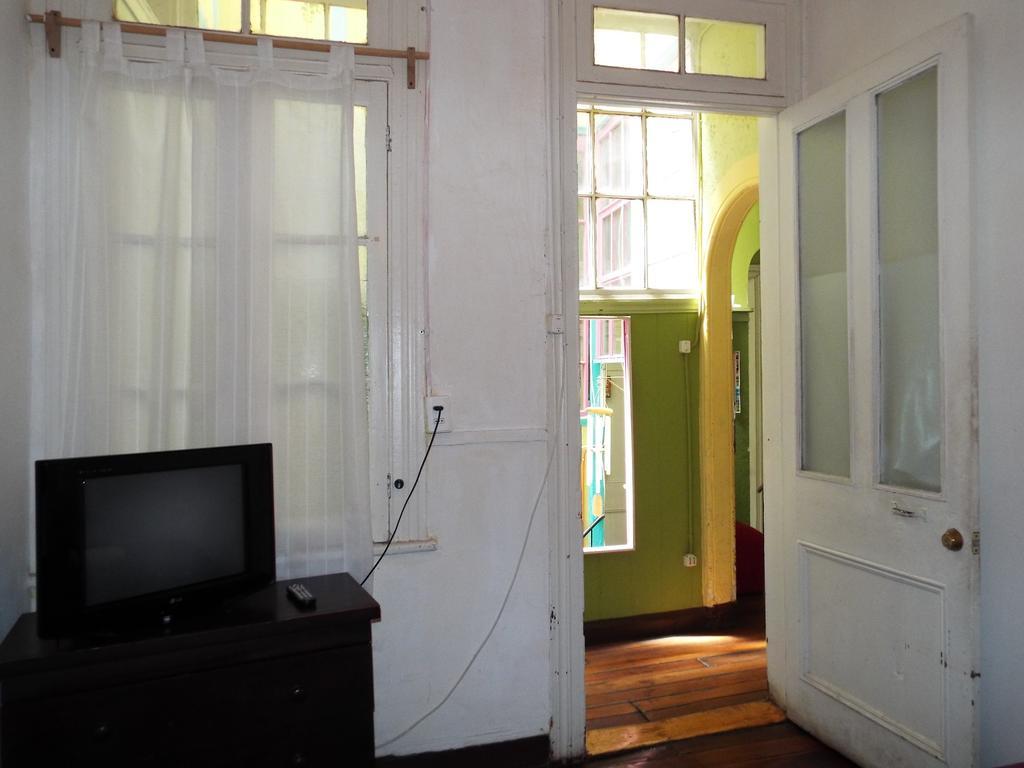 Hostal Casa Verde Limon Valparaíso Room photo